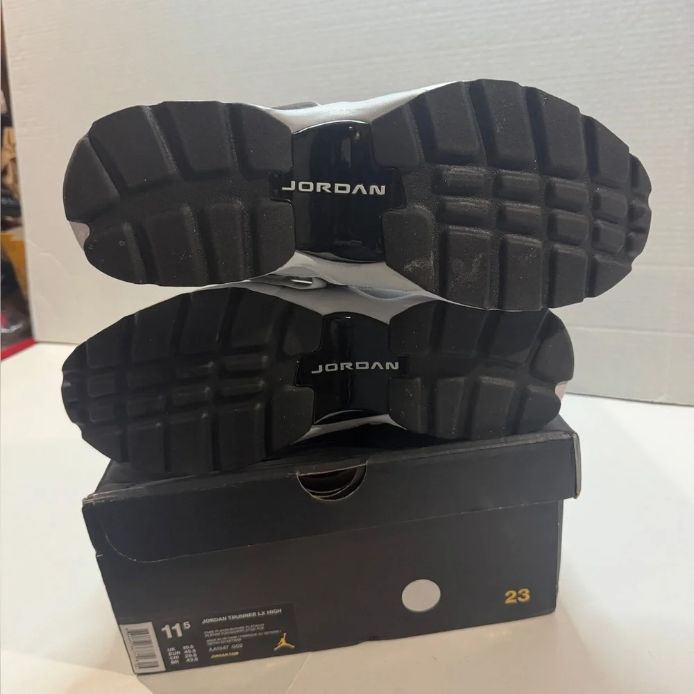 Jordan Men’s 12 Trunner LX High. New in Box. Pure Platinum colorway. - Picture 4 of 5